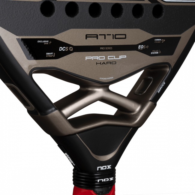 PALA NOX AT10 PRO CUP HARD 2026